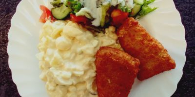 Backfisch mit hausgemachtem Kartoffelsalat