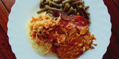 Kasslerkotelett mit Senfmarinade Bohnen Stampfis Rstzwiebeln